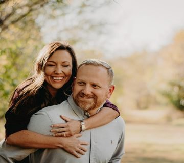 Symptoms of Falling in Love - 10 Signs It's Love Amolatina Review