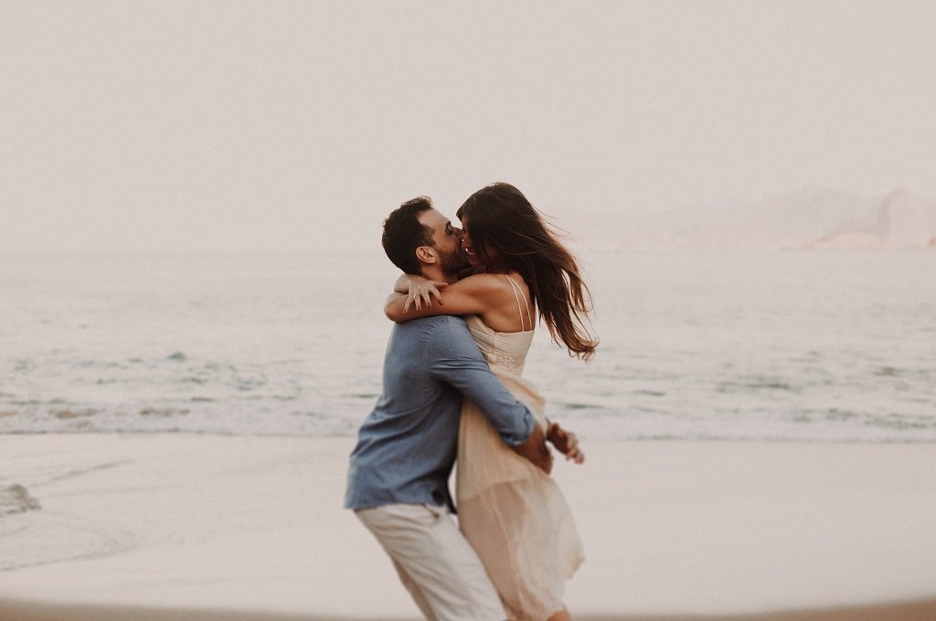 Dating.com Dating Site & App Review 2023 | Amolatina