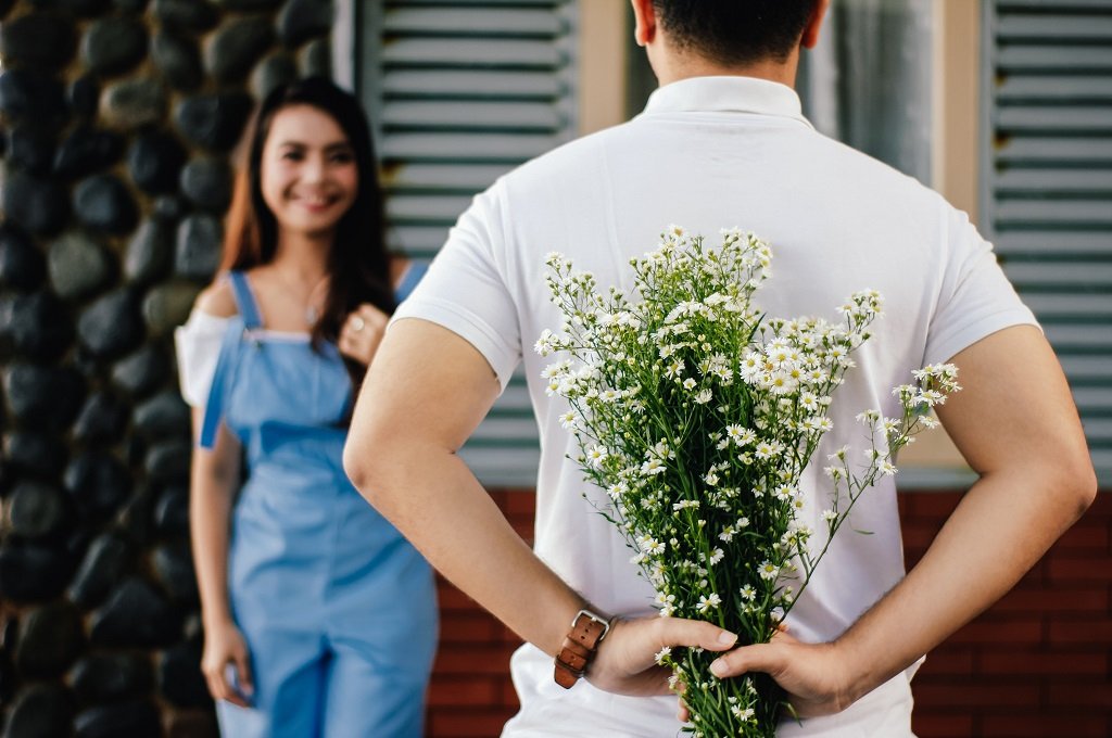 Guide to The Best Birthday Gifts for Girlfriend!